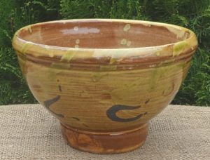 MARK TITCHENER wood-fired earthenware bowl. Impressed personal seal mark. The height is 10.9 cm (4.3 inches) and the maximum external diameter is 18.0 cm (7.1 inches). £50